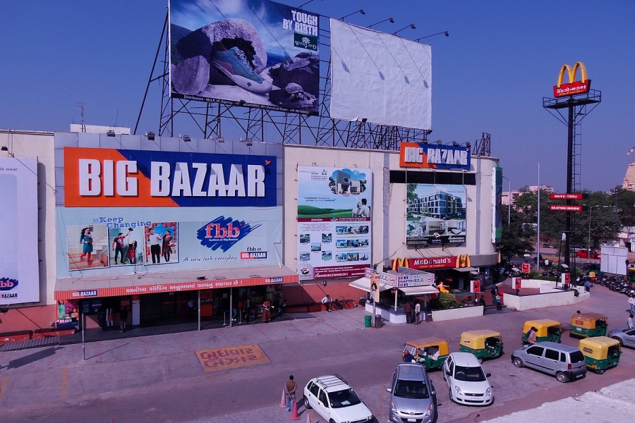 Reliance to take over operations of 250 more Future Retail Outlets
