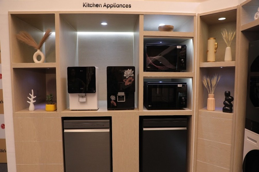 LG expanded its home appliance product line.