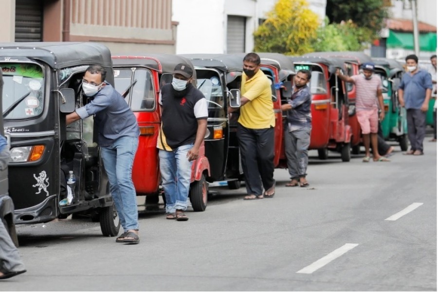 Economic Crisis Intensifies: Petrol and Diesel prices cross 400 in Sri Lanka