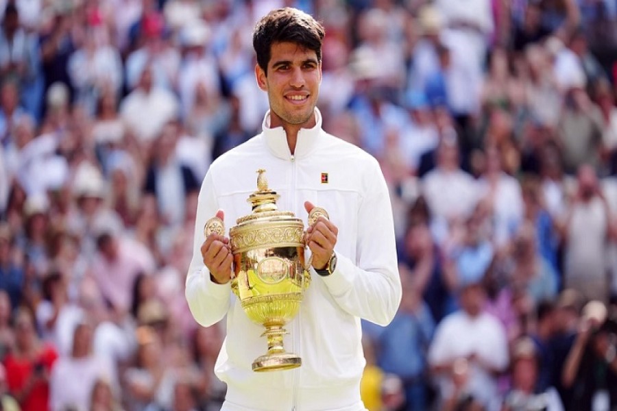 Alcaraz wins  Wimbledon  2024